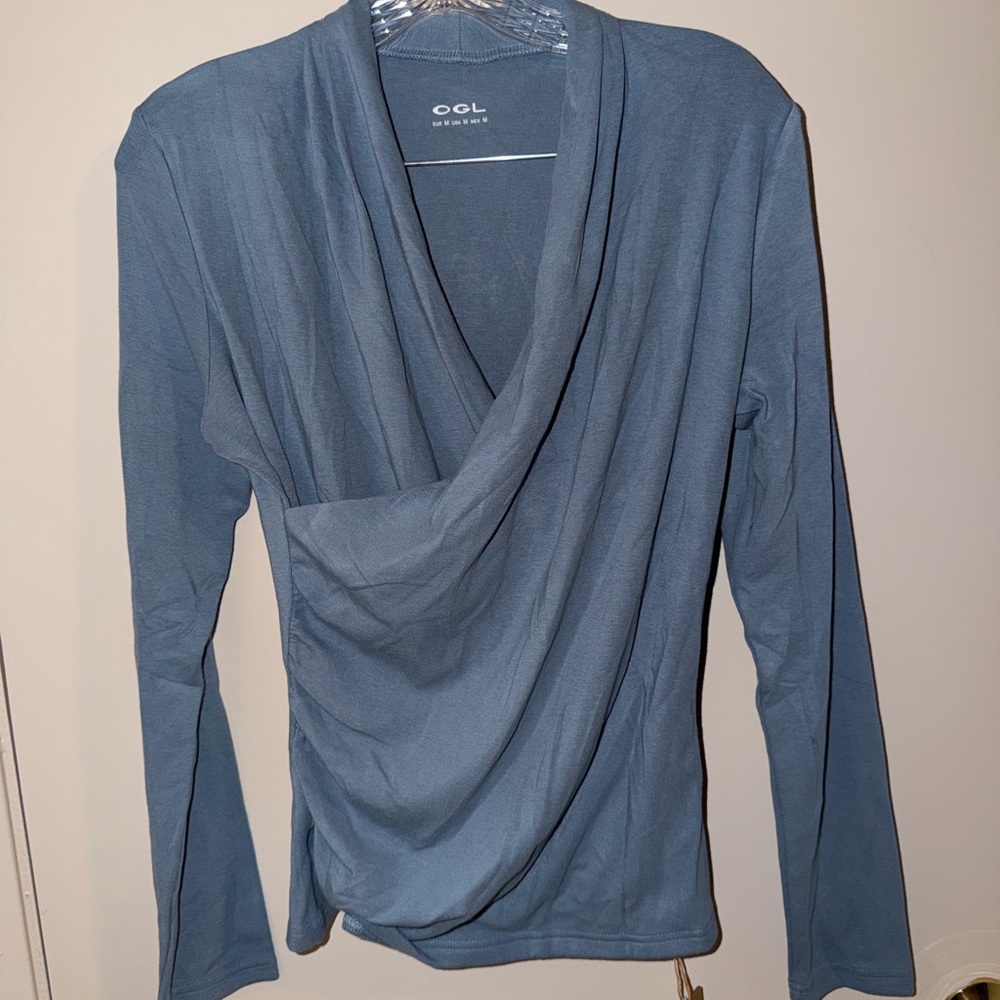 NWT OGL Dusk Blue Medium Eco-Mousse® Crossover Ruched Long Sleeve (Surplice) Top - Picture 4 of 8